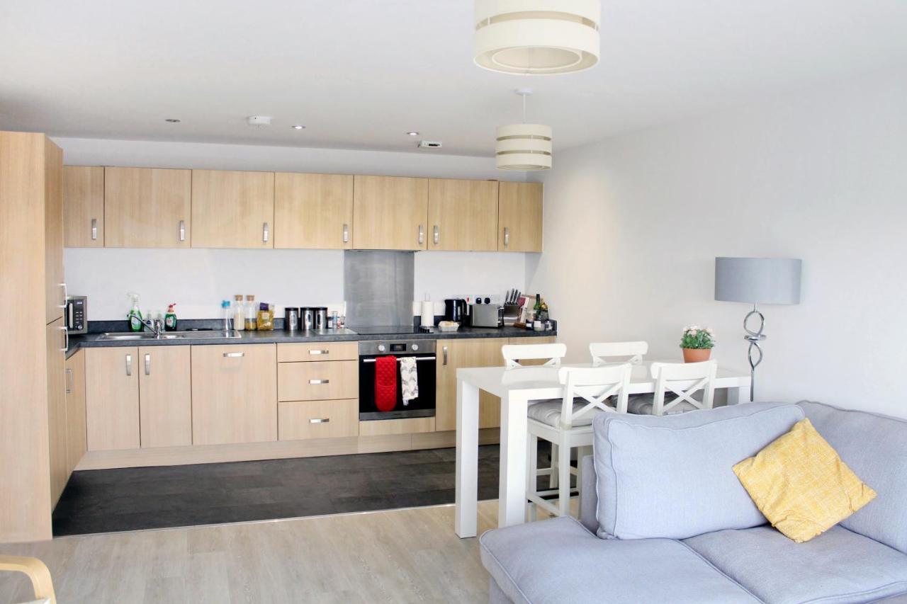 Manchester Escape - Private Room & Bathroom Near Etihad And Coop Arena - Free Secure Parking 외부 사진