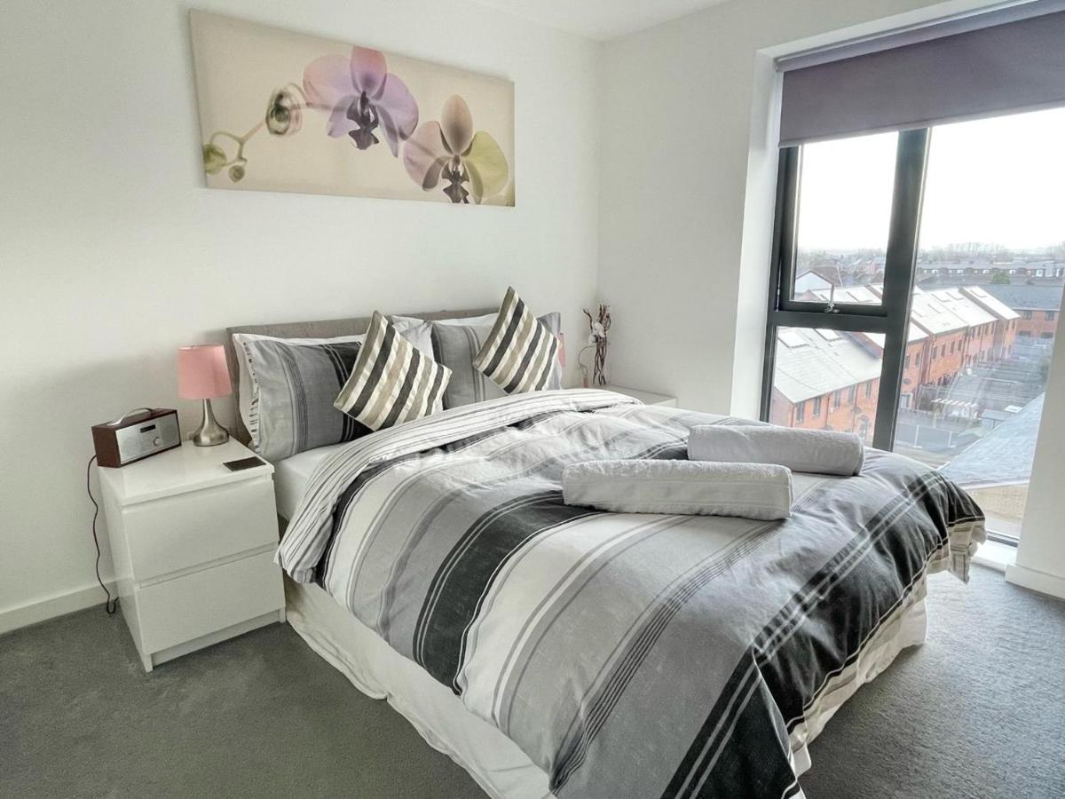 Manchester Escape - Private Room & Bathroom Near Etihad And Coop Arena - Free Secure Parking 외부 사진